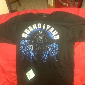 - Roman Reigns tshirt